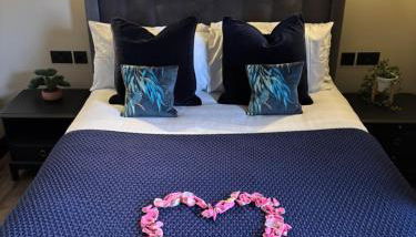 Luxury Lake Front Escape With Hot Tub - Foto 2