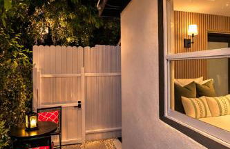 CasaMia Private Studio Near Wynwood & Design District w Free Parking & Bikes - Photo 24