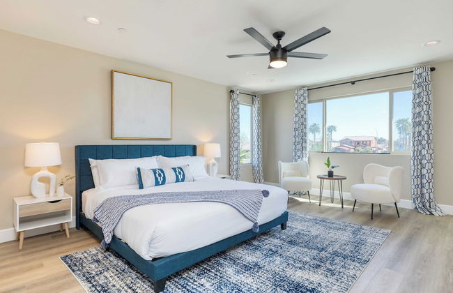 Desert Eden by Avantstay 6BR w/ Ensuite Backyard Oasis w/ Pool & Hot Tub! - Foto 1