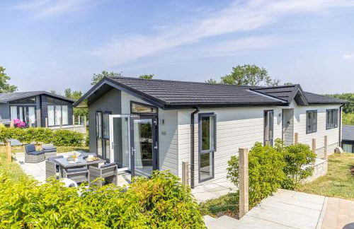 Rose Lodge, 21 Roadford Lake Lodges - Hot Tub, Free Parking and WiFi, Short Walk to Lake - Foto 21