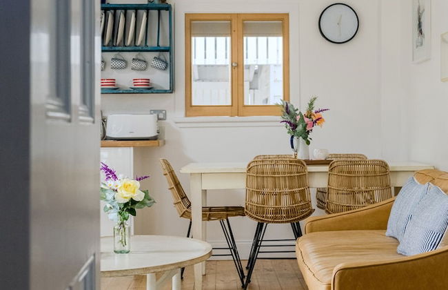 Beach Huts Middleton - Photo 29