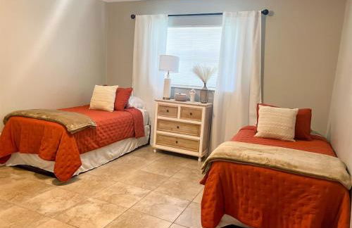 Cozy 2 Bedroom home, Dade City! - Foto 6