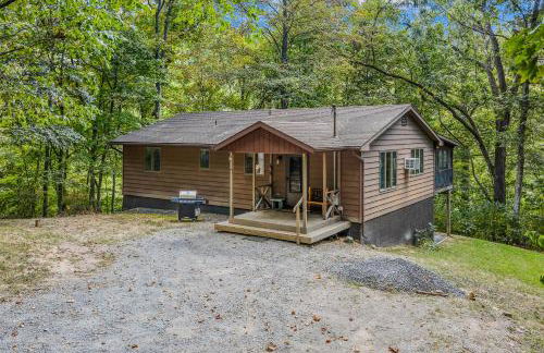 Chesnutt Cabin - Riverfront, Fire Pit, Game Room, Wifi, Screen Porch, View, King Bed - Foto 1