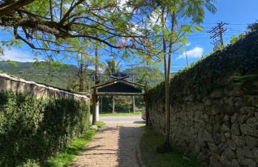 Maresias, Chalé H31 em condomínio dentro da Mata Atlântica e de frente a Entrada 18 da praia - Foto 77