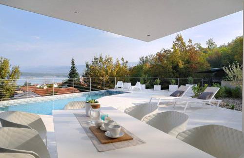 5*Modern Seaview villa with private pool - Foto 3