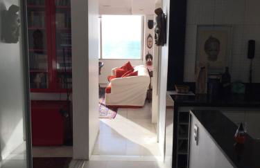 Extraordinary Seafront Apartment - Photo 13