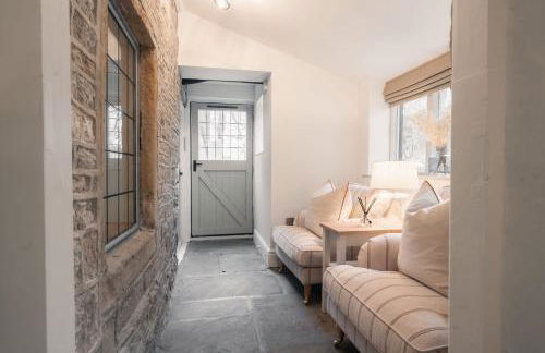 The Farmhouse - Photo 10