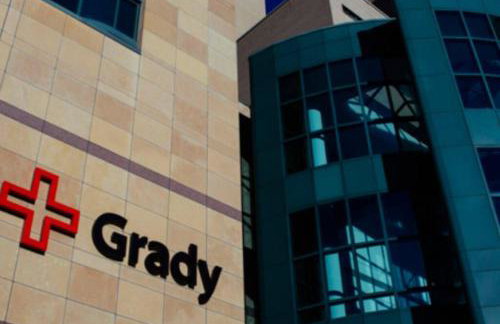 Renovated, Pet friendly, Yard, 2 Miles to Downtown - Photo 2