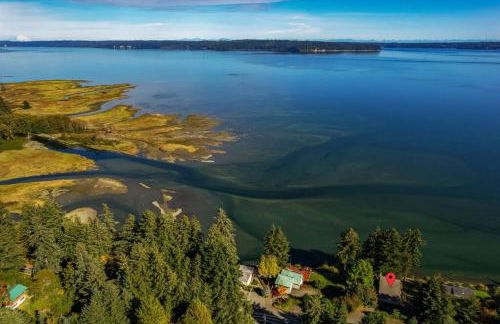 4BR waterfront home with beach access and views - Foto 24