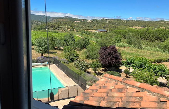 Villa With Private Pool and Jacuzzi - Photo 23