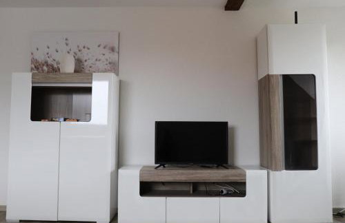 Ferienwohnung mit Schminktisch 2OG - Photo 12