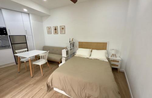 Estudio junto a Plaza Merced 2 - Foto 2