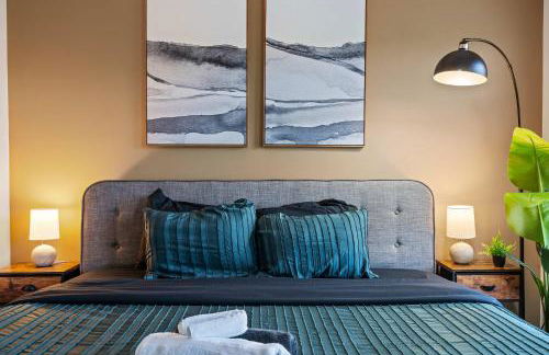 3BR Townhouse King Bed Garage Pineville - Foto 23