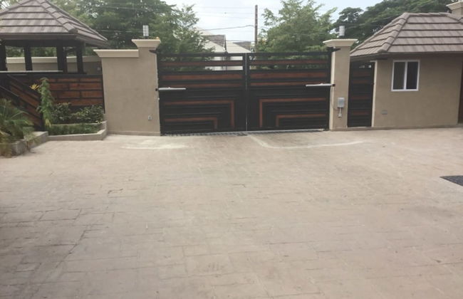 The Penthouse at Comfort Living - Foto 21