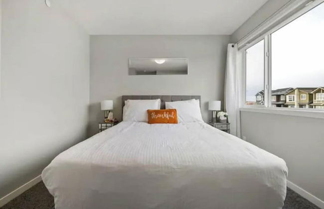 Luxury Modern Home - Livingstone - Photo 1