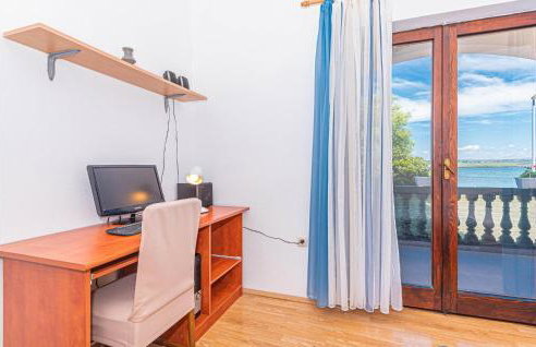 Awesome Apartment In Raslina - Foto 7