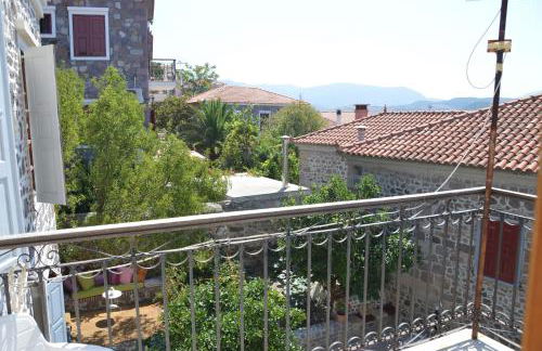 Molivos Tower - Photo 53