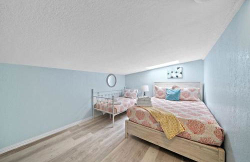 Multi-family Property with Private Pool, Large Yard and Steps From the Bay - Foto 20