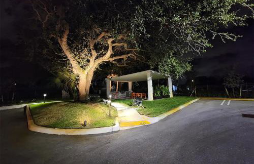 Lux place and cozy 3Beds 2Rooms enjoy life in WPB Gym, EV Station Nearby the downtown and beaches - Foto 42