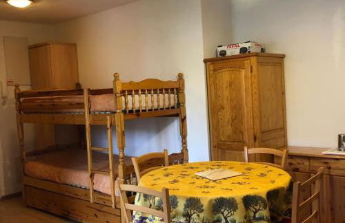 Mini T2 avec balcon et parking au pied des pistes - FR-1-165A-144 - Foto 9