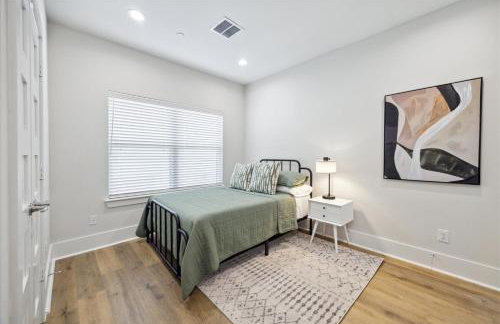 4-Story,Rooftop Deck in Houston - Foto 15