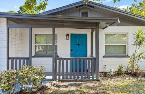 Sunny Palmetto Oasis: 4br Home With Private Pool 4 Bedroom Home by RedAwning - Photo 30