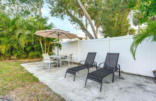 5 Mi to Downtown St Pete Private Oasis with Yard - Foto 2