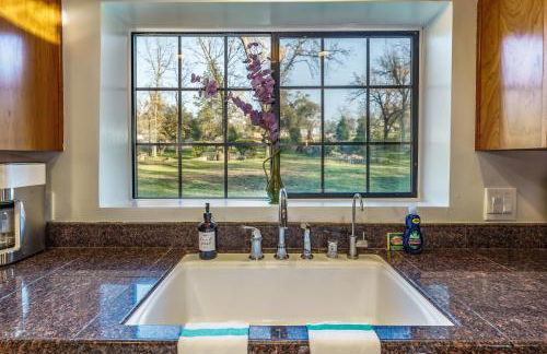 Log Cabin sleeps 20 with hot tub, EV Charger, firepit - Foto 27