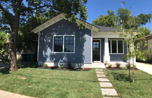 Discover the Riverwalk from New Craftsman Family Home - Foto 42