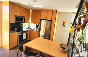 Tranquil Townhome in Downtown Neighborhood - Foto 27