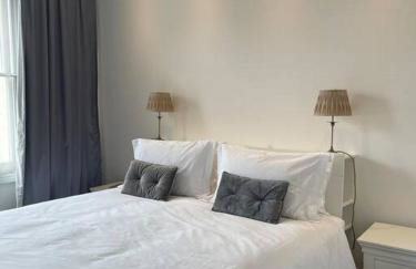 Stunning Grand 2 bed, 2 bath apartment, - Foto 7