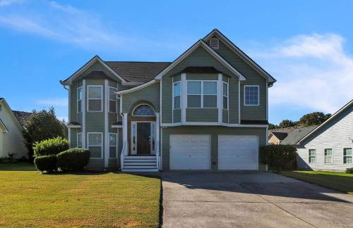 Modern 6BR Haven with Playroom, Gym & Deck! home - Photo 28