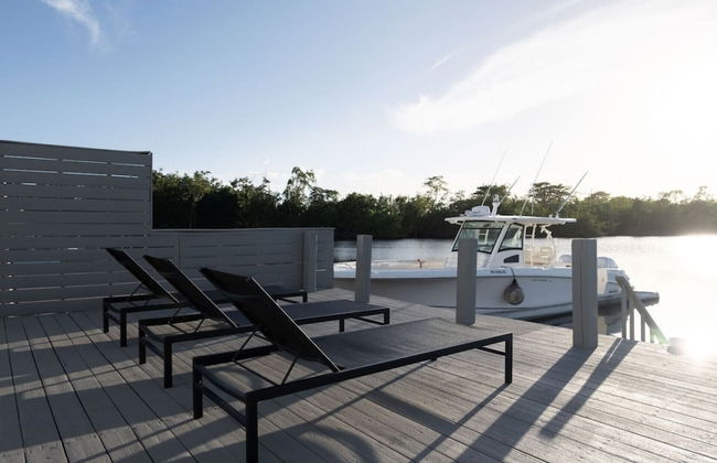 Vistamar Private Waterfront Home Pool - Photo 52