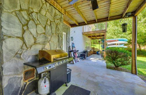 Waterfront Sparta Home with Game Room and Fire Pit! - Foto 33