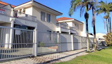 Casa de Praia Sol e Mar em Itapoá - Photo 1