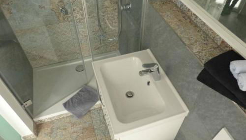 Tiny House unterm Zwetschgenbaum - Foto 3