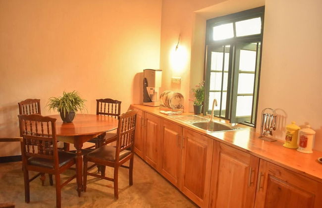 Charming & Historical 3-bed Bungalow in Hikkaduwa - Photo 16