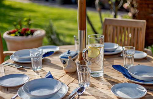 2 Bed in Durweston STOMI - Photo 3