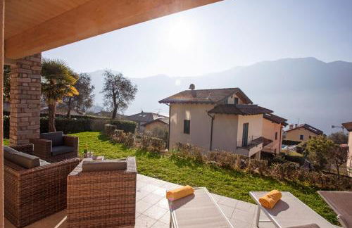 Ossuccio Grande C home with pool sleeps 12 by Italian Apartments - Foto 79