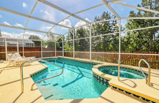 Arler House - Amazing 4 Bed 3 Bath - Private Pool - Photo 18