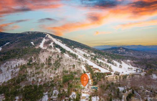 Thomas Trail - Game Room, Fire Pit, 1 min to Ski Mountain & Shared Beach! - Foto 65