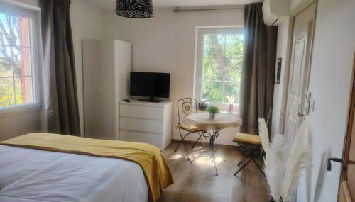 Domaine des Petites Sœurs à 800m du centre historique avec 5200m2 de parc arboré - Foto 5