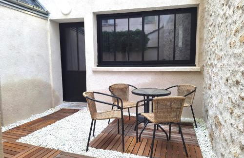 La Maisonnette Notre Dame - Terrasse privative - Hypercentre - 50m Bords de Loire - 4 personnes - Foto 1