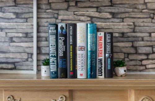 Superb Spacious House For Contractors & Families & Private Parking By Liverpool Short Stay - Foto 10