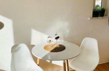 An der Uniklinik, Apartment mit eigener Küche und renoviertem Badezimmer, Zentrale Lage - Photo 14