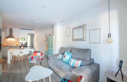 Casa Valentina: Confort y Luz en Sevilla Centro - Foto 1