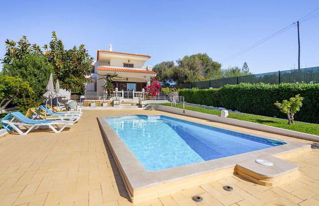 Vivenda Deolinda - Foto 1