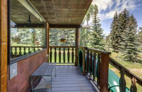 Mountain Chalet Getaway: Steps to Crystal River! - Foto 26
