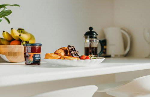 Luxury Private Suite-Parking, Courtyard & Wi-Fi - Foto 2