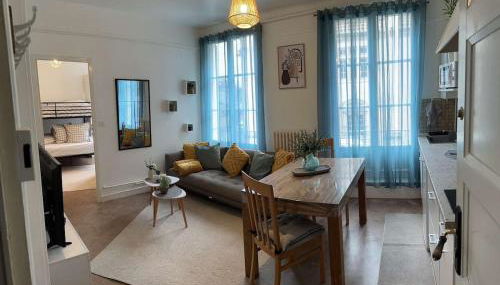 Bright and renovated 2-room apartment, Center - Foto 4